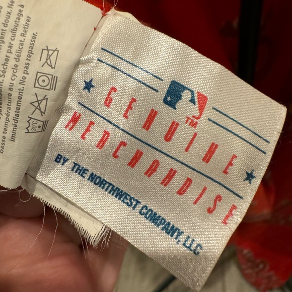 St. Louis Cardinals Baseball Blanket Wrap Snuggie, Fan T-shirt & Mug 3 Piece Set - Picture 5 of 16